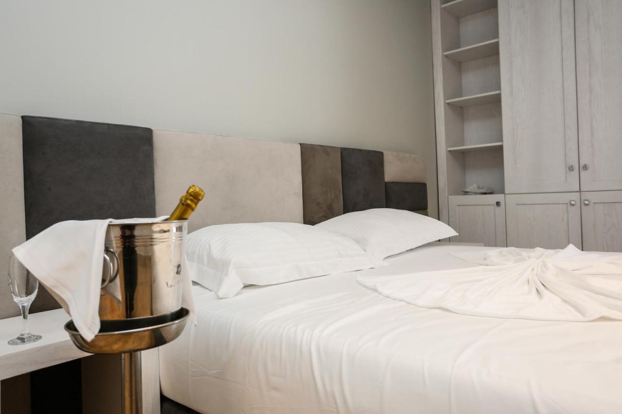 Lubjana Hotel ドゥラス エクステリア 写真